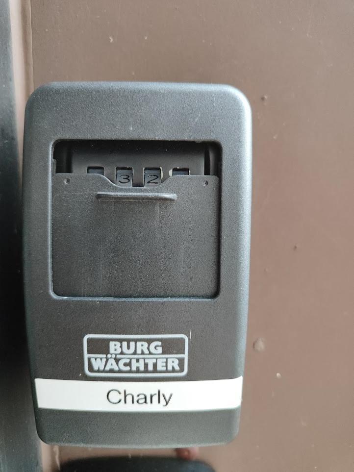 Gemuetliche Wohnung "Charly" Zum Wohlfuehlen Zu Allem Gut Angebunden Падерборн Екстериор снимка